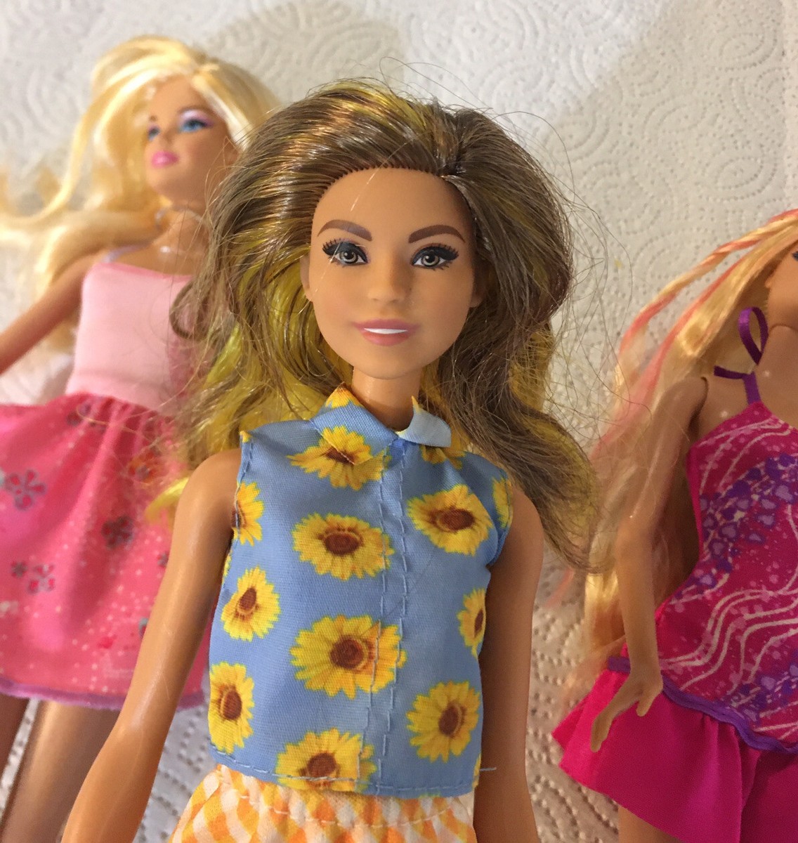 Lot Of 3 Barbie Dolls With Clothing | eBay