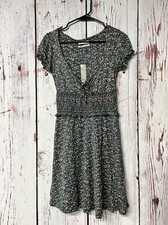 NWT Urban Outfitters Charlie Knit Smocked Puff Sleeve Midi Dress Floral Small