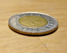 1996 Canadian 2 Dollar Toonie Bi-Metal Queen Elizabeth II Circulated Exact Coin — photo 3