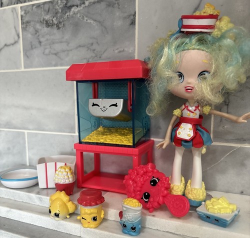 10 piece lot of Shopkins Popette’s popcorn stop doll collection - Picture 3 of 3