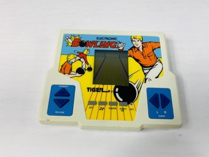 electronic bowling game