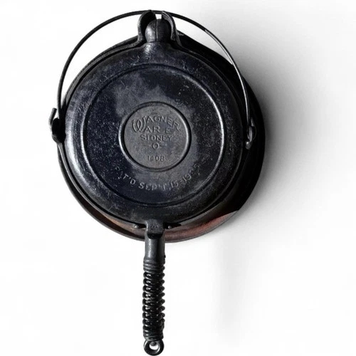 Antique Wagner Ware Sidney -O- 1408 Waffle Cast Iron