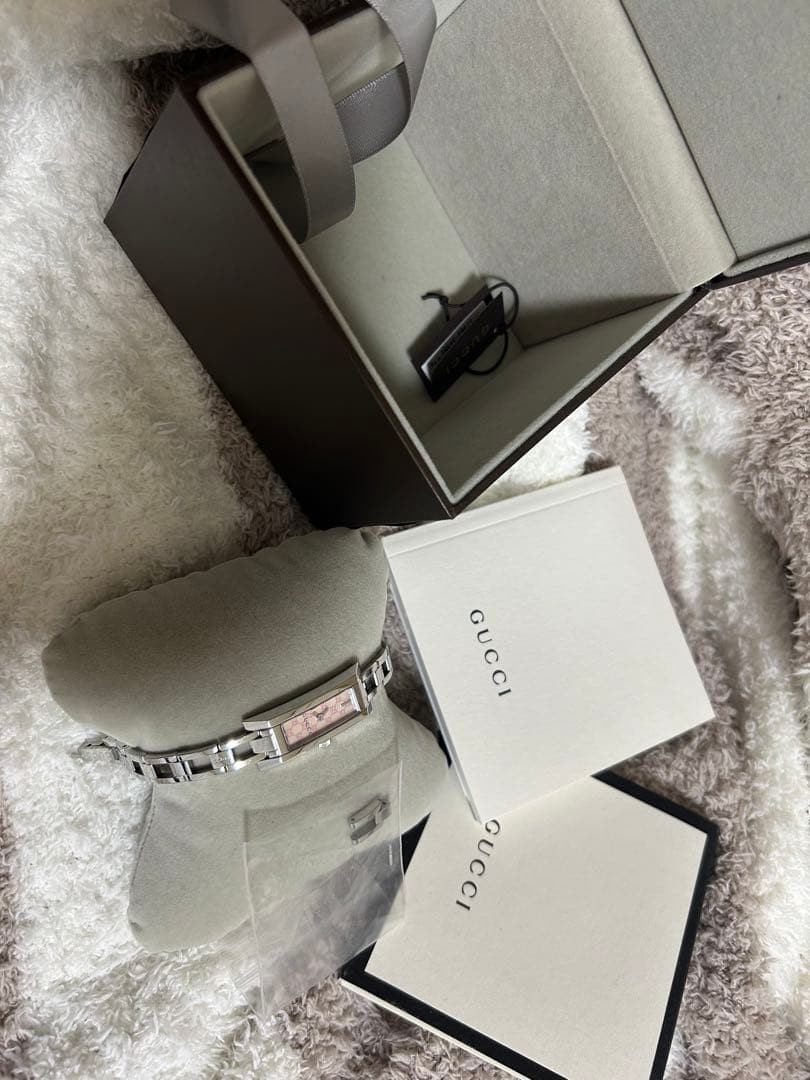 Gucci Silver Rectangular Watch - image 6