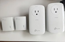 (2)TP-LINK TLPA9020P AV2000 2-Port GB Powerline  + (2) TL-PA7017 Av1000 adapters