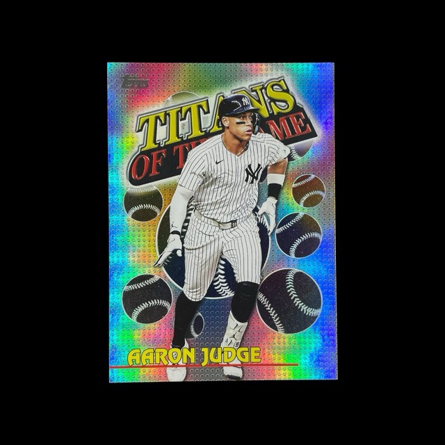 AARON JUDGE RAINBOW FOIL HOLO CARD 2026 Topps Titans Insert - Yankees