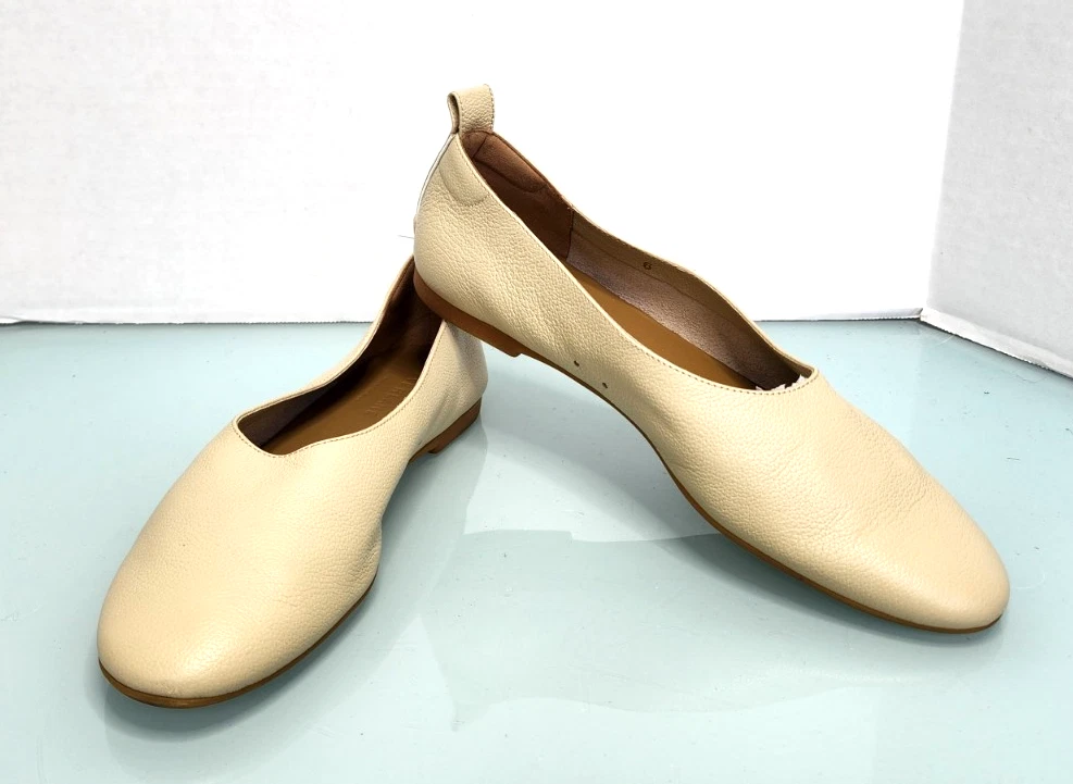 Everlane The Day Glove flat slip on shoes beige soft leather Mint Sz 6