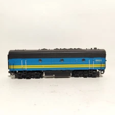 HO Scale F7B 6601 Blue Yellow Stripe Dummy Unit Unpowered Locomotive
