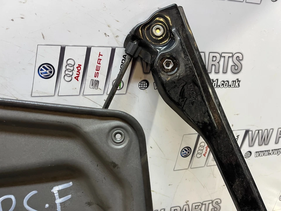 SKODA SUPERB MK2 PASSENGER SIDE FRONT WINDOW REGULATOR 2008-2015 - Image 3 of 4