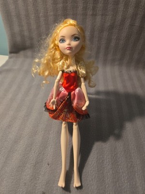 Ever After High Apple White 1st First Chapter Doll Mattel with Clothes