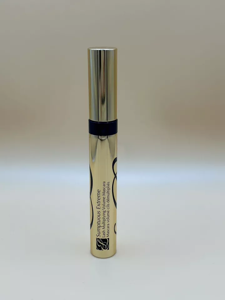 Estée Lauder Sumptuous Mascara 8ml - Extreme Black 01 BNWOB - Image 2 of 3