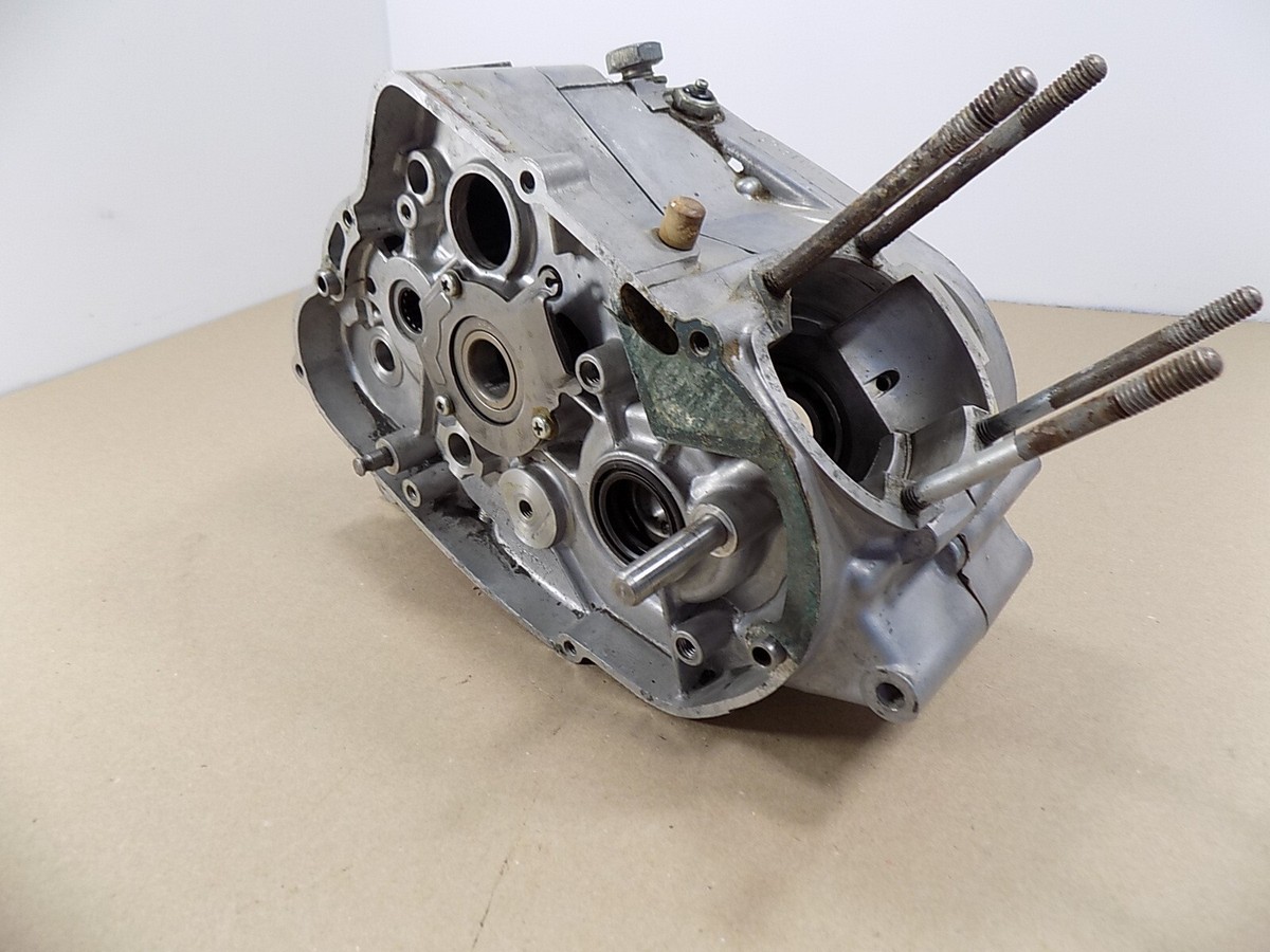 1974 74 Yamaha DT125 DT 125 / OEM Nice ENGINE MOTOR CRANK CASES | eBay