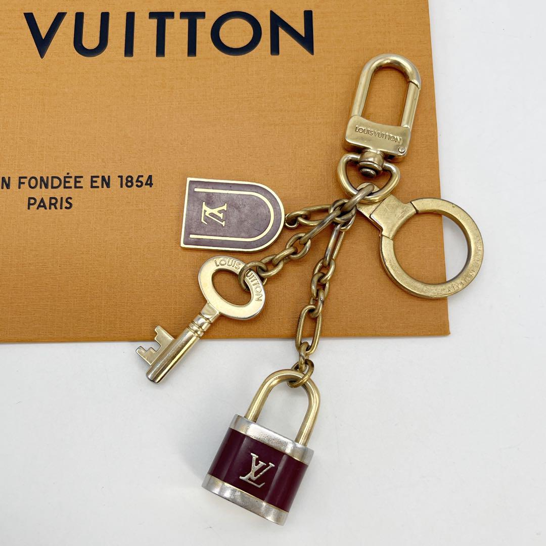 Louis Vuitton ゴールド タッセル キーホルダー LOUIS VUITTON
