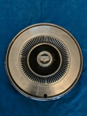 1972 - 1977 Ford Hubcap 14  Comet, Maverick, Montego, Torino