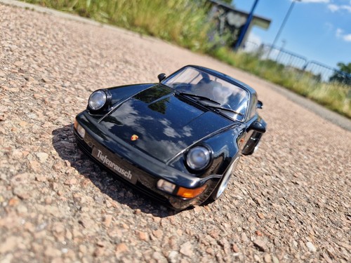1:18 Porsche 911 Turbo Tiefer Tuning mit 18 Zoll Porsche Echt Alu Felgen - Picture 4 of 4