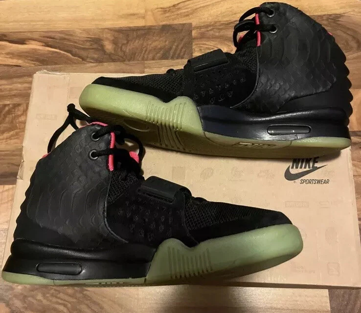 Air top yeezy laces