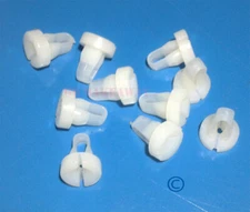 Fits MAZDA BRAVO B-SERIES B2000 B2200 B2600 FORD COURIER 85 - 98 GRILL LOCK CLIP