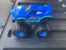 Shark Monstre Truck with Removable Shell