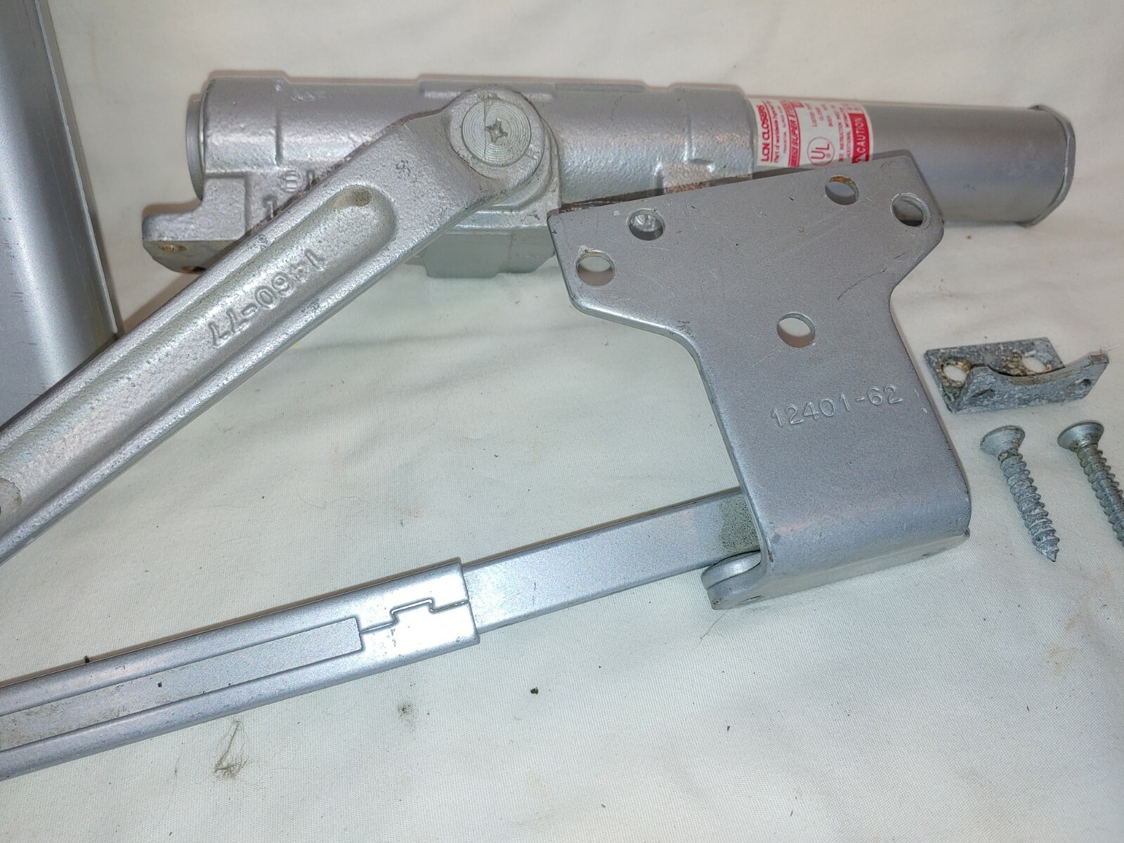 LCN 1461 Door Closer Complete Arm Cover Hardware missing screws eBay