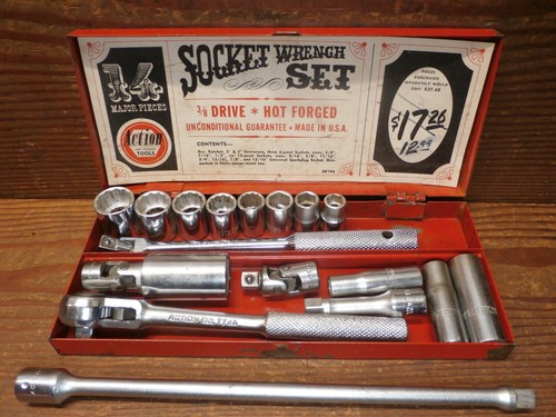 Vintage "ACTION" TOOLS 3/8" SAE 17 Pc. Socket Set 3/8" - 3/4" By THORSEN
