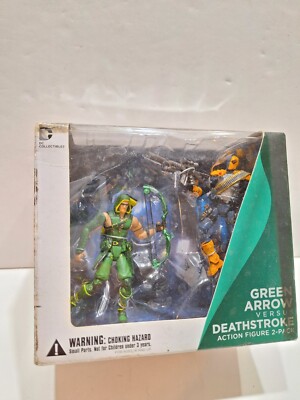 DC Collectible Green Arrow Deathstroke Injustice Gods Among Us *ROUGH CONDITION*