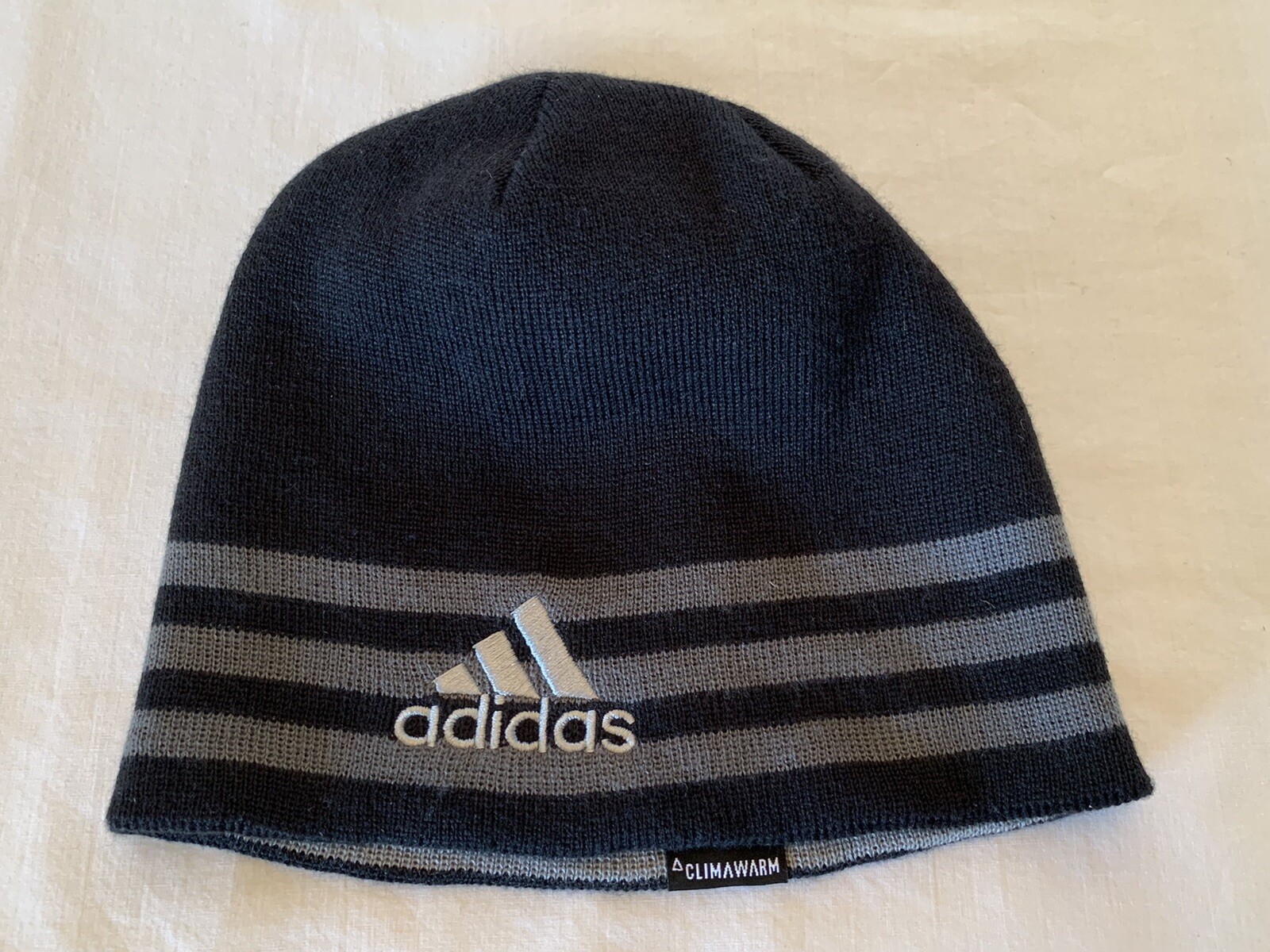 5x adidas Eclipse Reversible II Beanie 