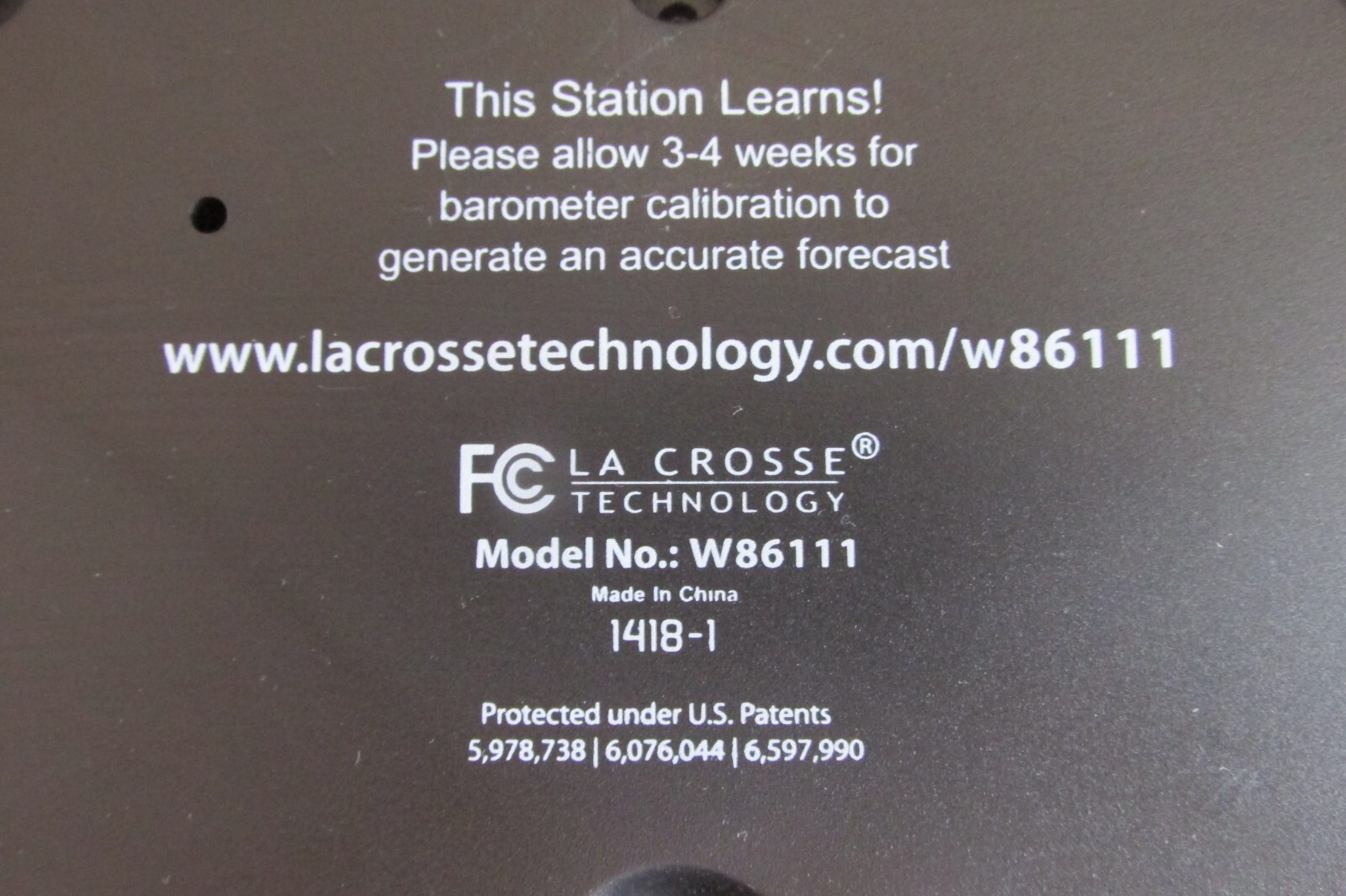 La+Crosse+Technology+Atomic+Wall+Clock+Digital+Weather+Station+W+2F