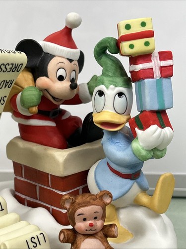 Disney Christmas 1990 "CHECKING IT TWICE" Porcelain Figurine Figure Vintage - Picture 4 of 11