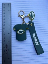 Green Bay Packers #95 Datone Jones Rubber And Metal  Keychain New Fast Shipping