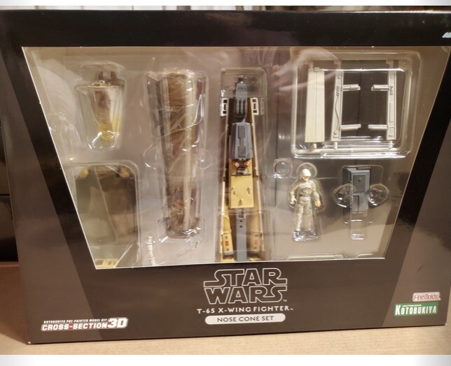 Kotobukiya Star Wars Artfx Crosssection 3D X-Wing Set 1/35 Kotobukiya Star Wars Artfx Crosssection 3D X-Wing Set 1/35