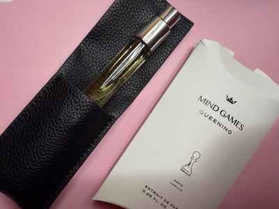 Authentic Mind Games Queening Extrait de Parfum Travel Spray 7.5ml New W/ Pouch