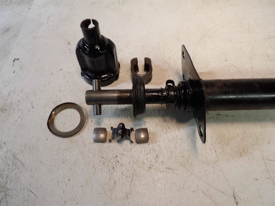 Coluna de direção Chevrolet Corvair 1966 - Imagem 2 de 4