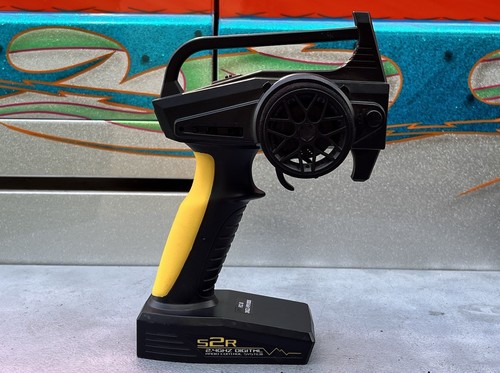 VarioProp UNO S2R Digital Controller RC 2.4GHz NEW Black w/ Yellow Accent NO BAT - Picture 1 of 16
