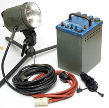 DYNA-LITE D804 Power Pack w D Series Head: PARTS ONLY- Works Intermittently