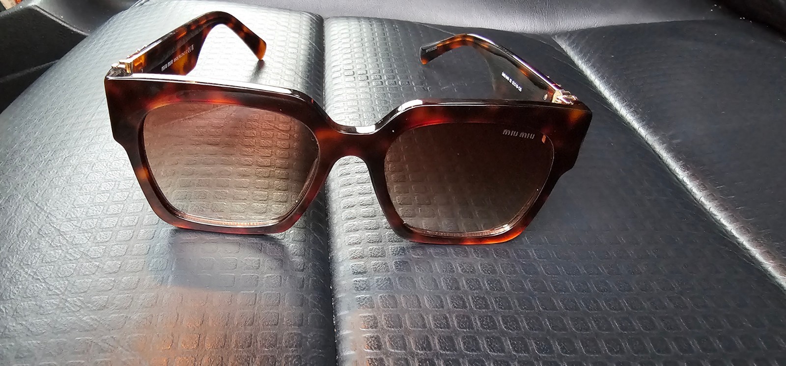 Miu Miu Eyewear 08YS Sunglasses Honey Havana - Excellant Condition