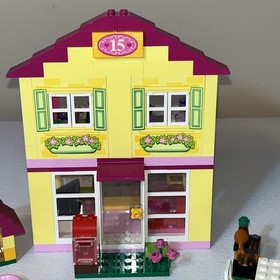 Lego Juniors Family House 10686, ages 4-7 has manual, no box