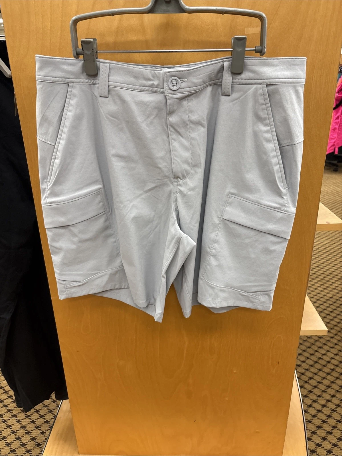 Under Armour Men Size 36 9" UA Fish Hunter 2.0 Cargo Shorts Gray 1383560