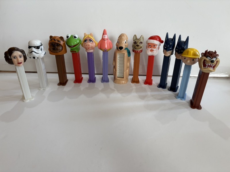 PEZ VINTAGE  1991-2003 LOT OF 13 STAR WARS/MUPPETS/LONNEY TUNES & more -used