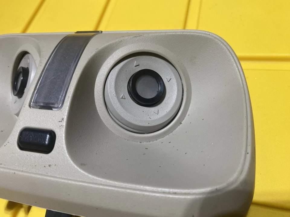 Luz domo Chrysler Aspen 2007-2009 5KM58TRMAA LED fabricante original SUV GM techo interior Foto 3 de 4