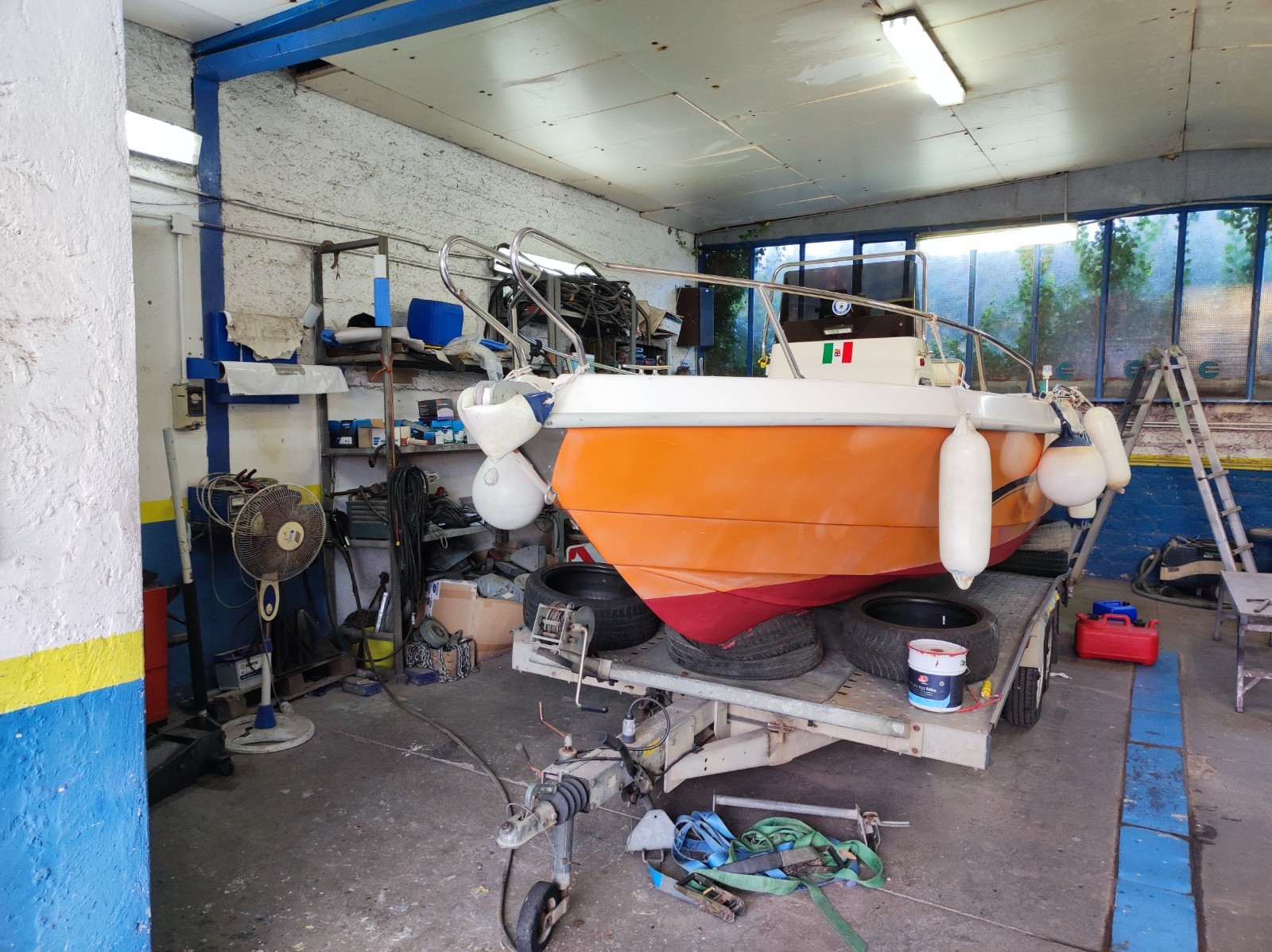 barca fuoribordo terminal boat mod.Frreboat 18 Evinrude 40/60 E-TEC foto 5