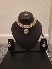 Indian Jewellery Choker Set Necklace and Earring with Tikka