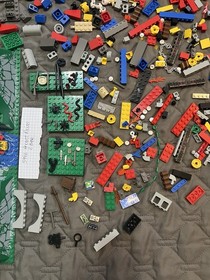 LEGO Adventurers: Amazon Ancient Ruins 5986 - 99% Complete No box, No Book