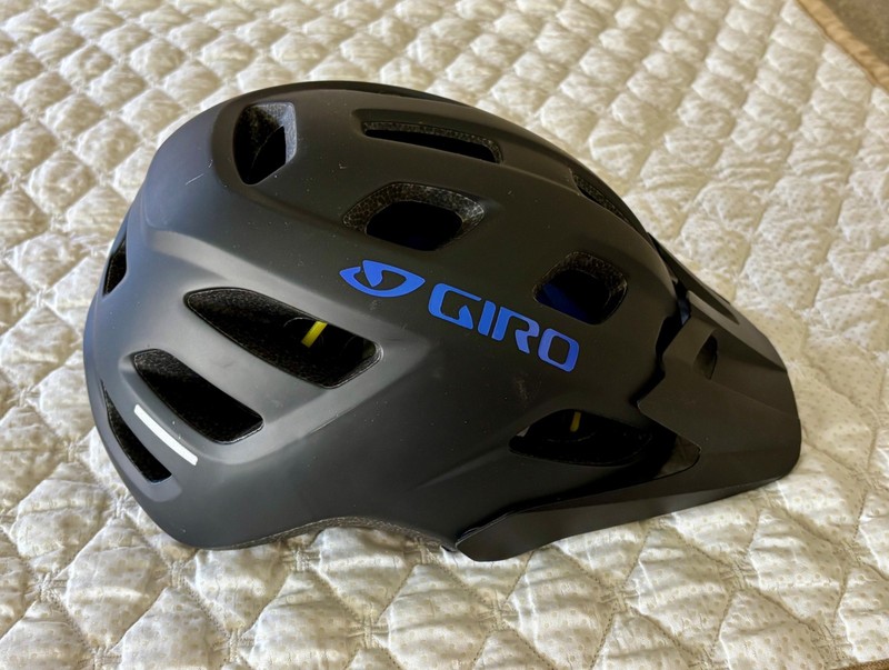Giro Verce MIPS Bike Helmet - Women's Matte Black