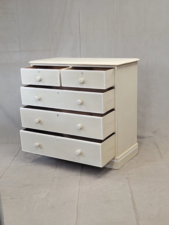 Antique 1920s English Dresser Chest of Drawers with Old Cream and White Paint - Image 3 of 4