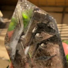  NATURAL “GREEN GHOST PYRAMID  ” QUARTZ CRYSTAL WAND POINT HEALING 250g F255