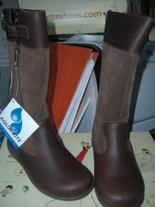 aqua rite boots