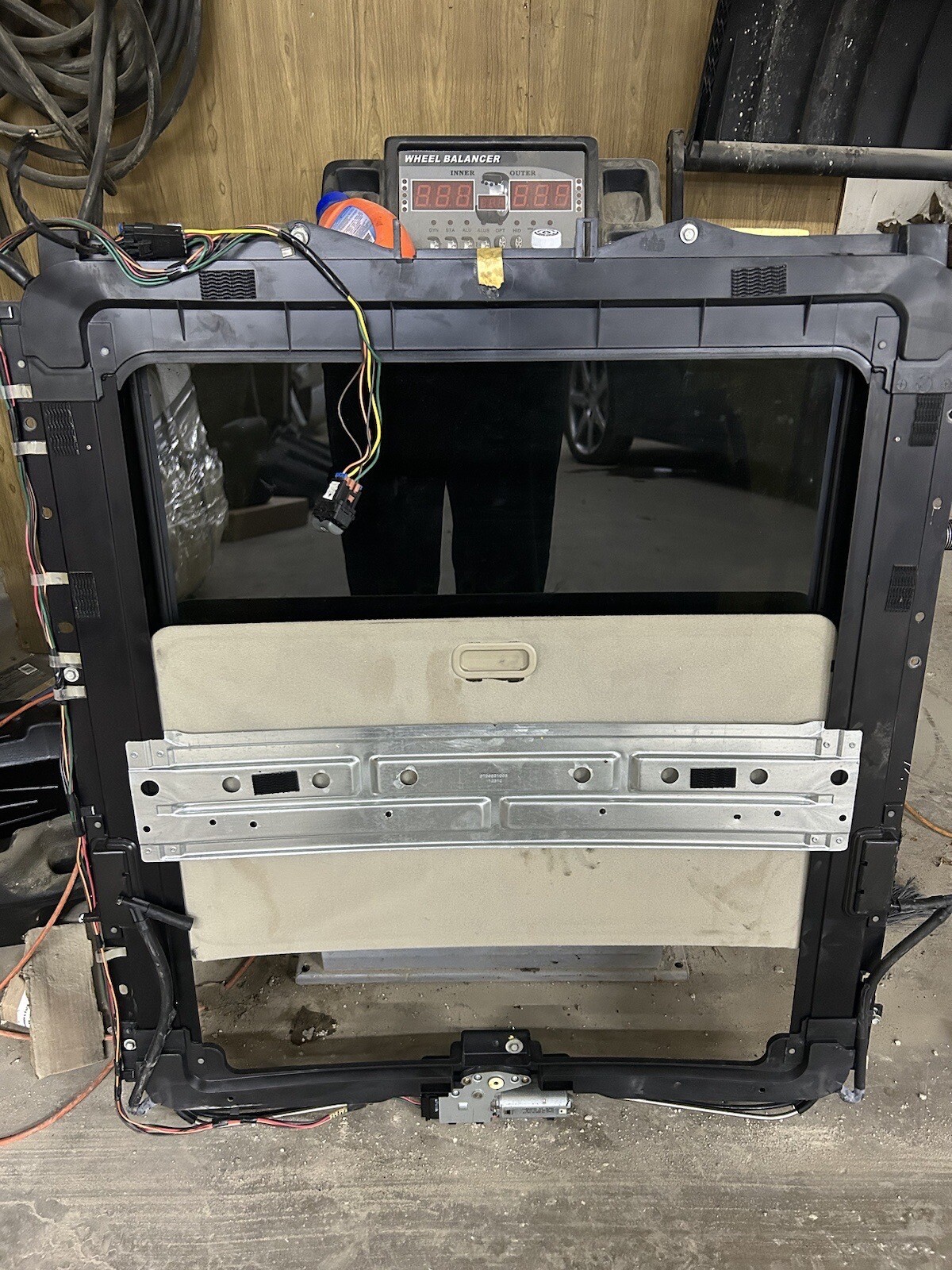 Complete Sunroof 0006 Chevy Avalanche Tahoe Suburban Yukon Escalade eBay