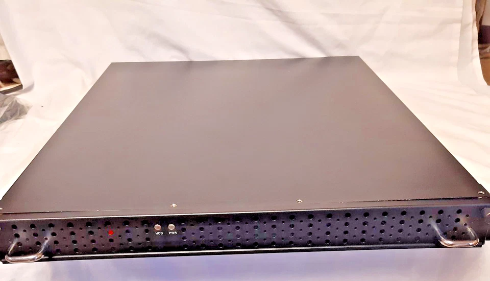 1U SERVER CASE,COMPUCASE,  19" RACK MOUNT, TOPOWER PSU & ACCESSORY KIT INCLUDED. - Image 2 of 4
