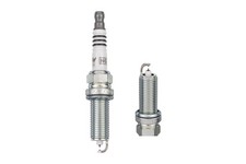 NGK DF7H-11B Spark Plug Fits Infiniti EX FX M Q50 QX70 Nissan 350Z Murano