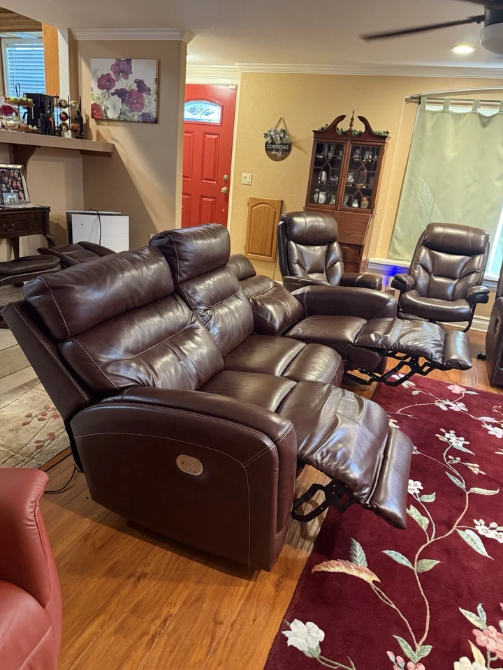 Sofá reclinable con soporte lumbar y reposacabezas decoloración menor VER DESCRIPCIÓN Foto 2 de 4