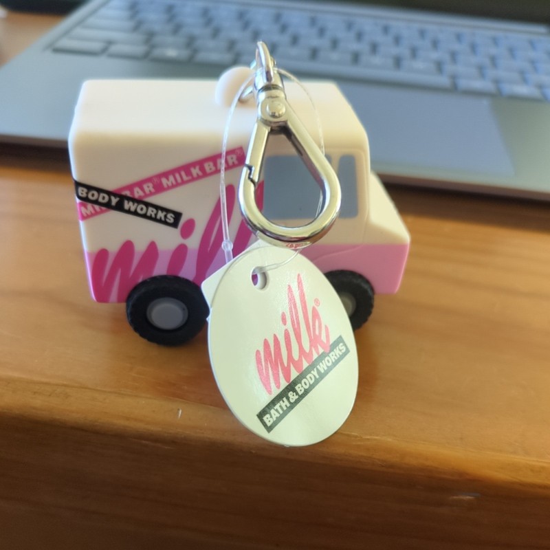 Bath & Body Works Milk Bar Pocketbac Holder Bus Truck Brand New Rare NWT!
